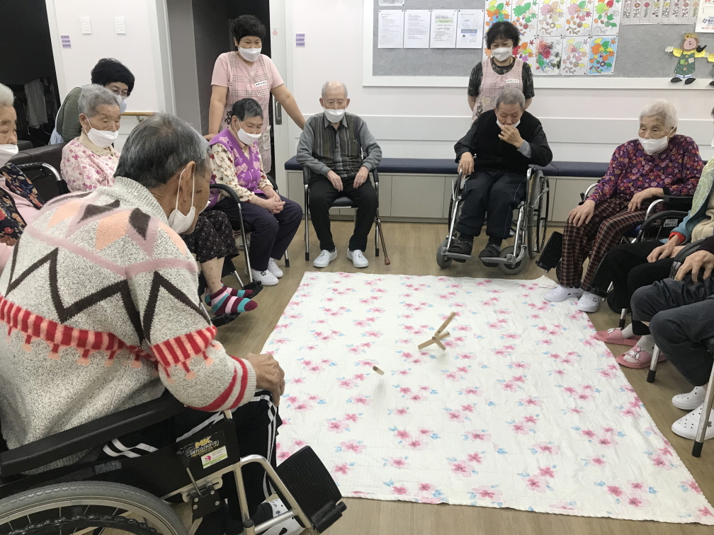2049928719_ZrGQunFU_44b2b73f6c82a63f79dc22c4ff38da435ba2d463.jpg 이미지크게보기